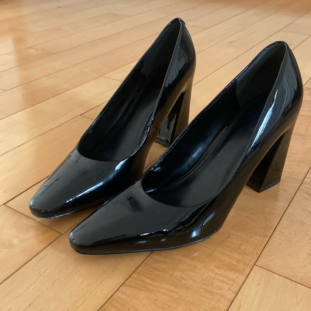 Black Close-toed Heels